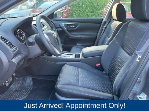 Used 2018 Nissan Altima 2.5 S w/ S Convenience Package FWD image 9