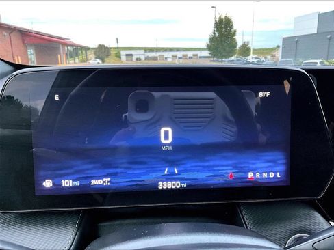 Used 2025 Chevrolet Equinox LT AWD/4WD image 17