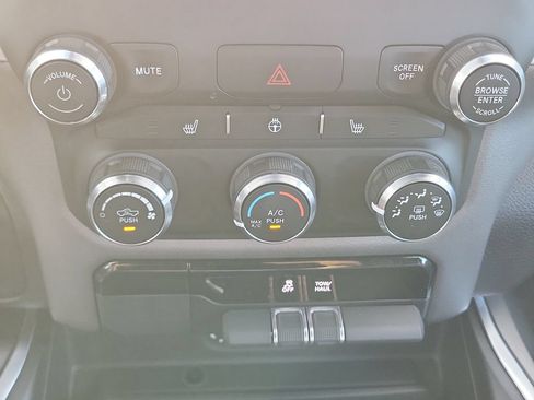 Used 2023 RAM 1500 Big Horn RWD image 29