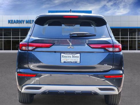 Used 2024 Mitsubishi Outlander SE AWD/4WD image 5
