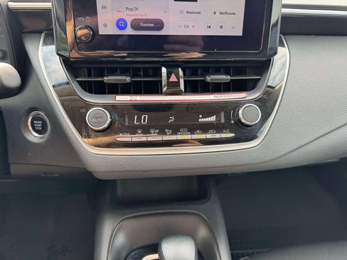 Used 2025 Toyota Corolla LE w/ Convenience Package FWD image 31