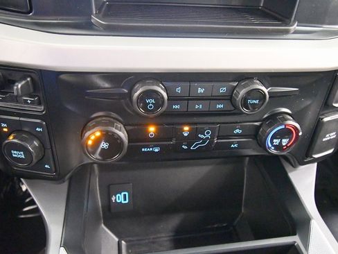 Used 2023 Ford F250 XLT image 25