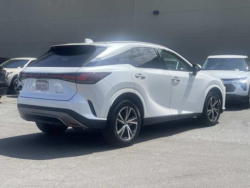 Used 2023 Lexus RX 350 Premium w/ Accessory Package (Z1) FWD image 3