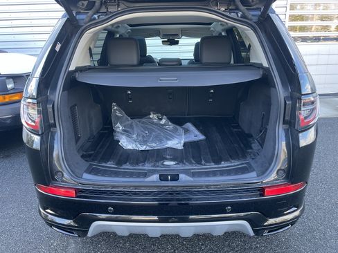 Certified 2024 Land Rover Discovery Sport S image 36