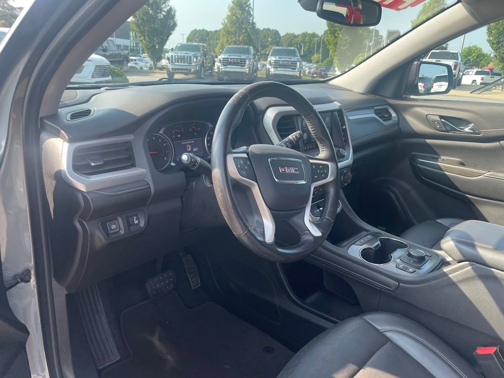 Used 2021 GMC Acadia SLT FWD image 9