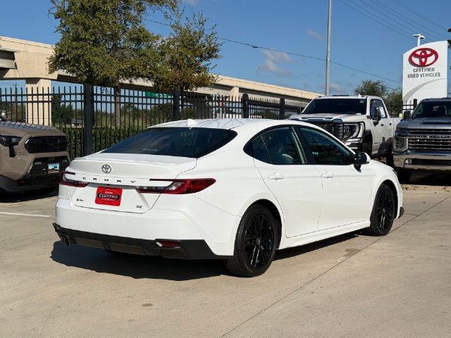 Used 2025 Toyota Camry SE FWD image 2