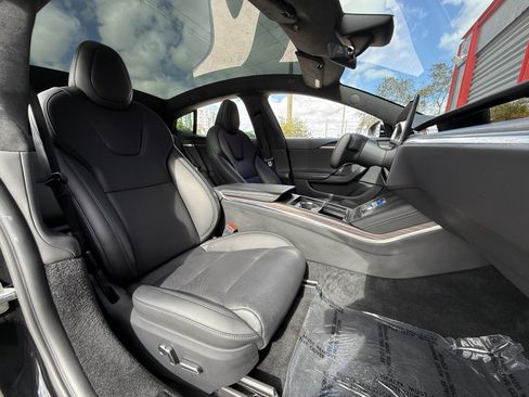 Used 2023 Tesla Model S Standard Range image 18