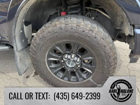 Used 2022 Ford F350 Platinum w/ Tremor Off-Road Package AWD/4WD image 9
