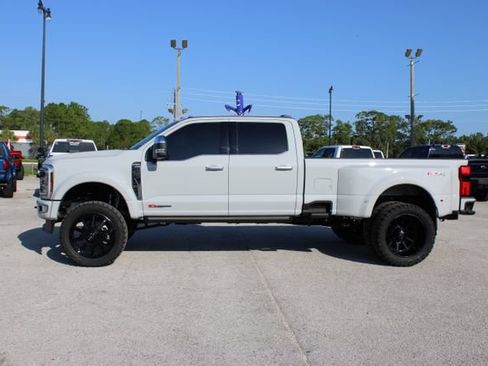 Used 2025 Ford F450 Platinum w/ Platinum Plus Package AWD/4WD image 6