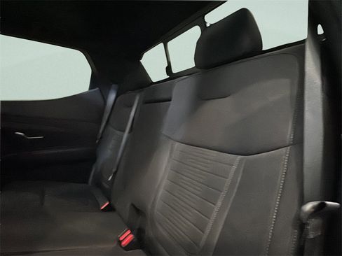 Used 2023 Hyundai Santa Cruz SEL Premium image 12