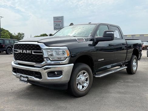 Used 2024 RAM 2500 Big Horn w/ Bed Utility Group AWD/4WD image 3