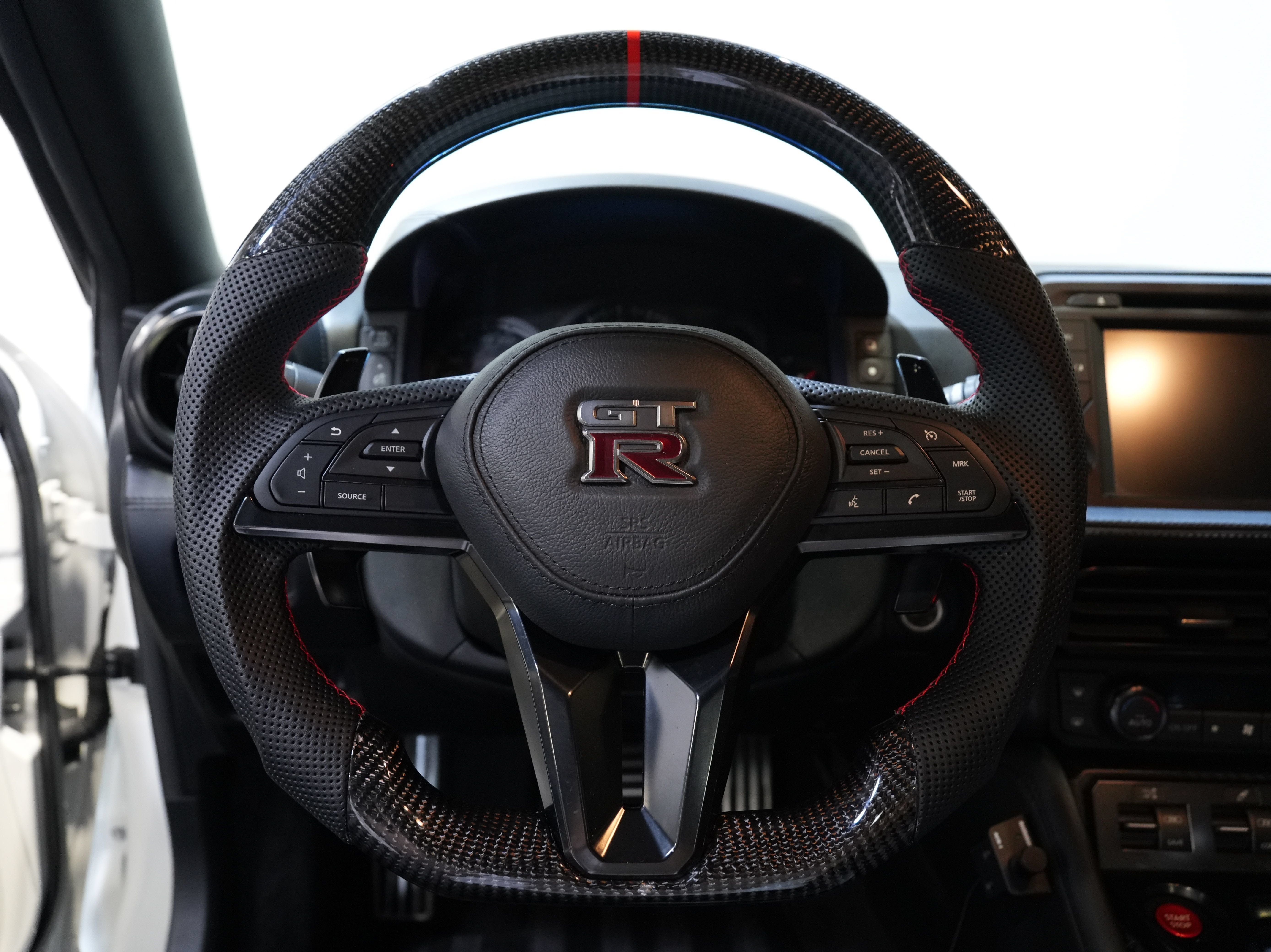 Used 2017 Nissan GT-R Premium AWD/4WD image 36