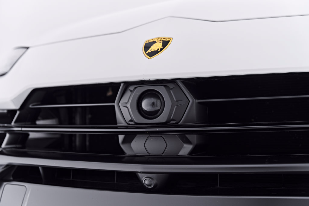 Used 2023 Lamborghini Urus Performante AWD/4WD image 22