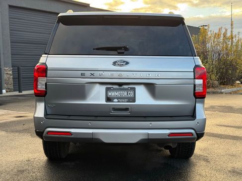 Used 2024 Ford Expedition XLT AWD/4WD image 5