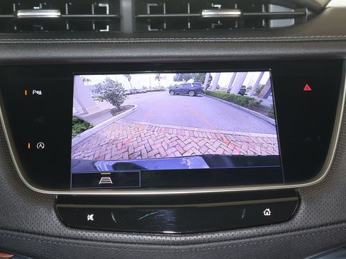Certified 2025 Cadillac XT5 Premium Luxury FWD image 24