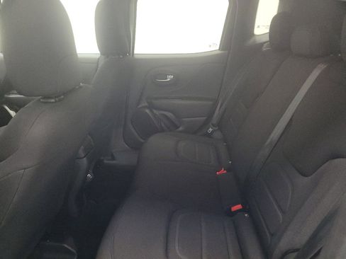 Used 2022 Jeep Renegade Latitude AWD/4WD image 18