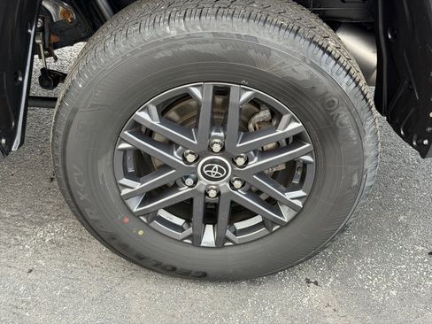 Used 2023 Toyota Tundra SR5 w/ SR5 Convenience Package image 34