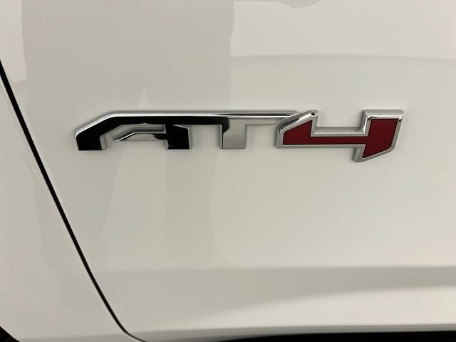 Used 2025 GMC Yukon AT4 Ultimate AWD/4WD image 33