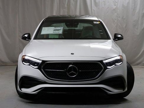 New 2026 Mercedes-Benz E 450 4MATIC Sedan image 5