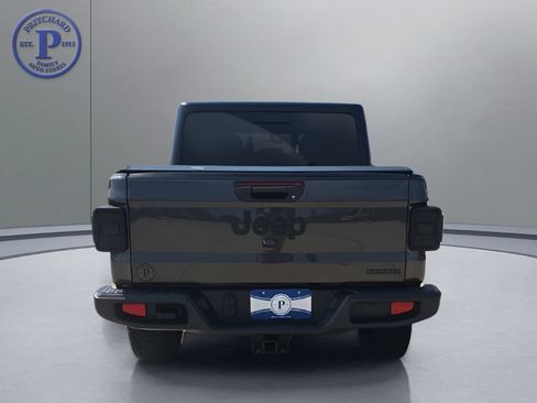 Used 2021 Jeep Gladiator Sport AWD/4WD image 6