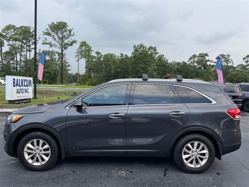 Used 2017 Kia Sorento FWD w/ LX Convenience Package image 5