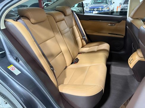 Used 2017 Lexus ES 350 w/ Premium Package FWD image 60