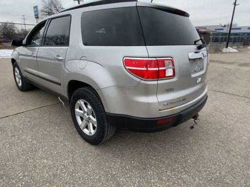 Used 2007 Saturn Outlook XE w/ Advanced Audio Pkg image 8