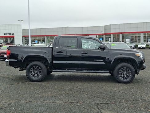 Certified 2023 Toyota Tacoma SR5 image 8
