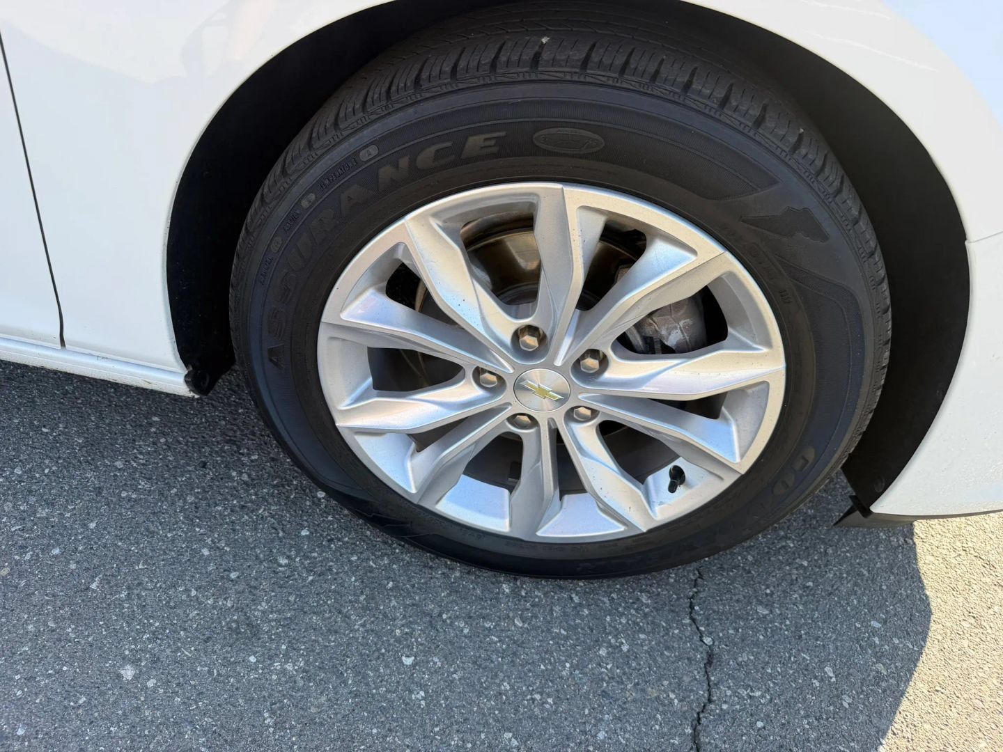 Used 2022 Chevrolet Malibu LT FWD image 30