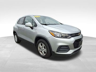 Used 2020 Chevrolet Trax LS w/ Tint and Cruise Package