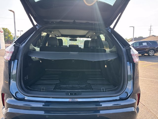Used 2024 Ford Edge ST-Line w/ Cargo Accessory Package AWD/4WD image 19