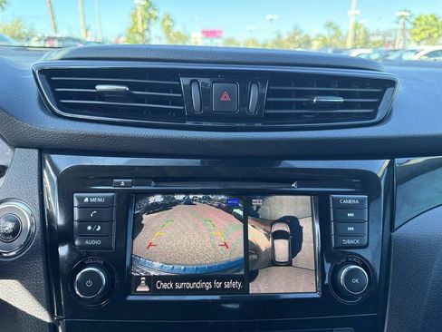 Certified 2022 Nissan Rogue Sport SV w/ Technology Package image 25