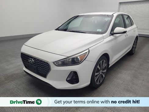 Used 2018 Hyundai Elantra GT image 1