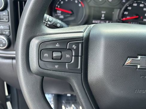 Used 2025 Chevrolet Silverado 1500 Custom Trail Boss AWD/4WD image 22