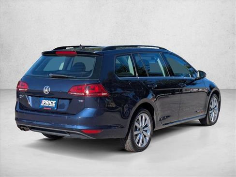 Used 2017 Volkswagen Golf SportWagen FWD image 5