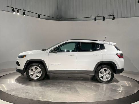 Used 2022 Jeep Compass Latitude image 14