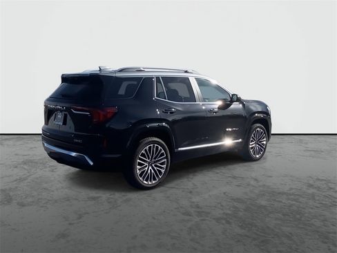 Used 2026 GMC Terrain Denali w/ LPO, Floor Liner Package image 8