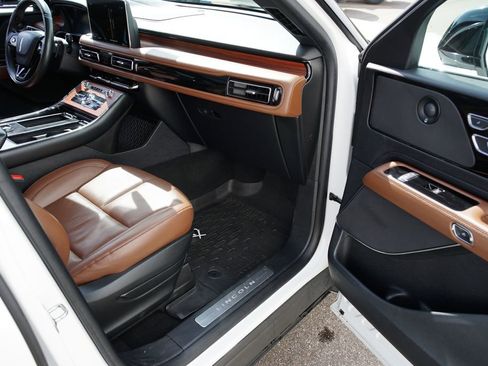 Used 2022 Lincoln Aviator Grand Touring w/ Equipment Group 301A image 31