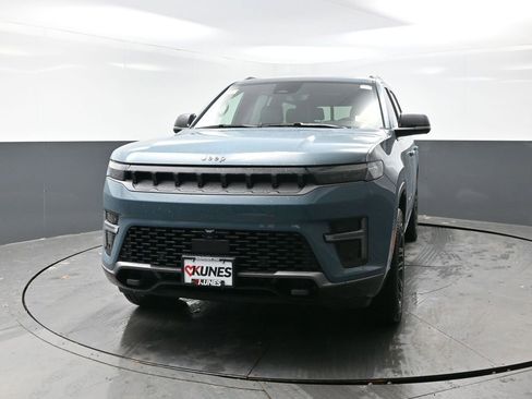 New 2026 Jeep Grand Wagoneer Limited image 4