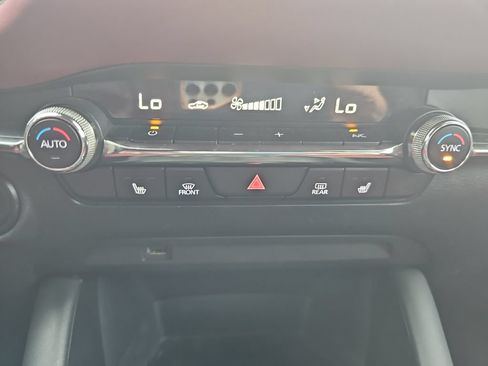 Used 2021 MAZDA MAZDA3 s FWD image 13