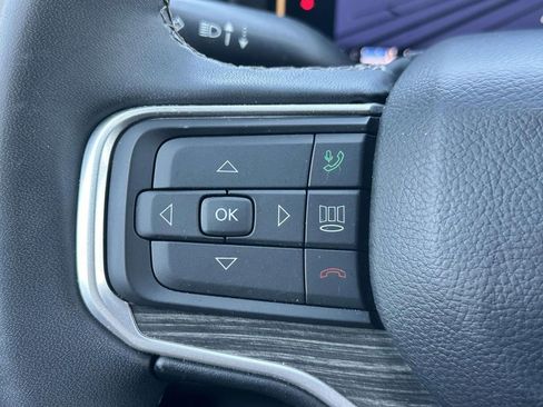 Used 2024 Jeep Wagoneer L Series II w/ Flexible Seating Group AWD/4WD image 19