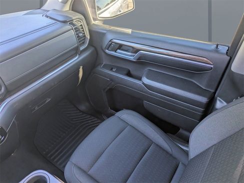 Used 2023 Chevrolet Silverado 1500 LT image 17