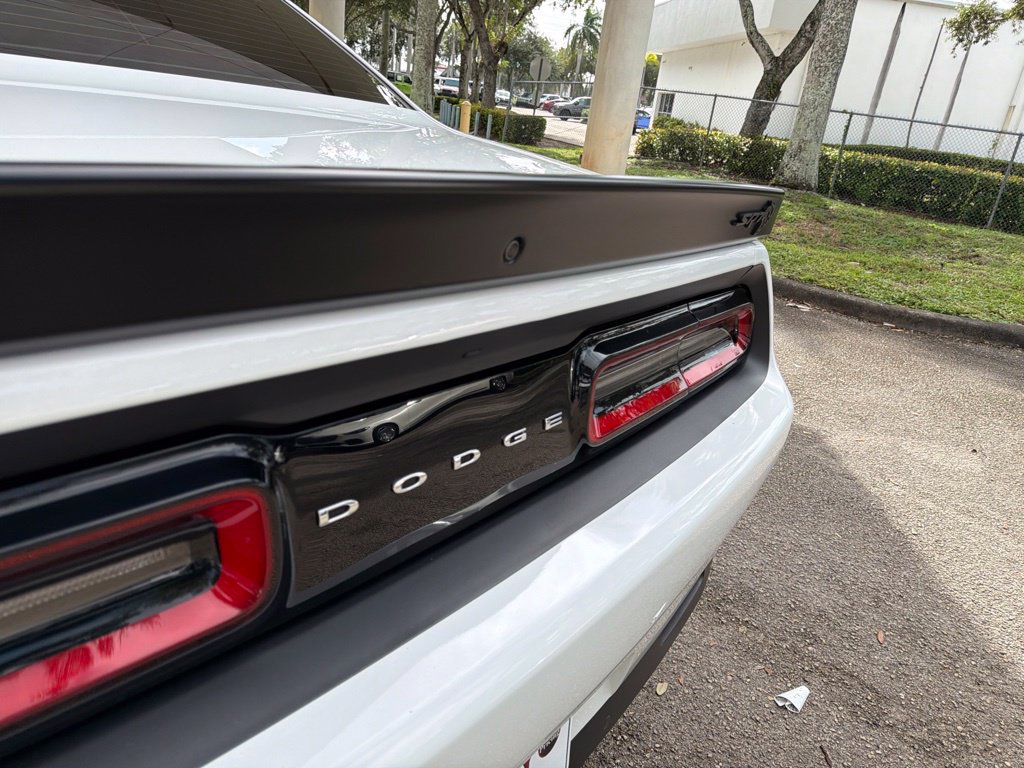 Used 2023 Dodge Challenger SRT Hellcat RWD image 29