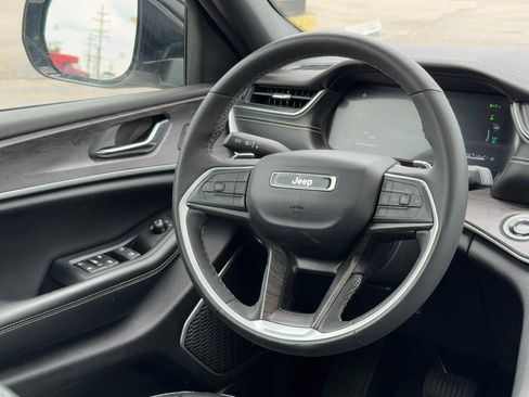 Used 2024 Jeep Grand Cherokee Limited 4xe AWD/4WD image 14