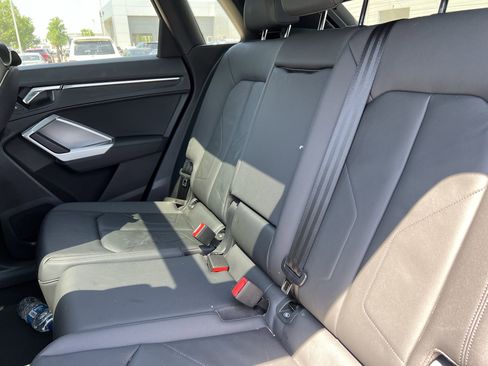 Used 2019 Audi Q3 2.0T Premium w/ Convenience Package AWD/4WD image 33