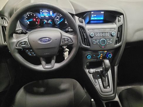 Used 2018 Ford Focus SE image 22