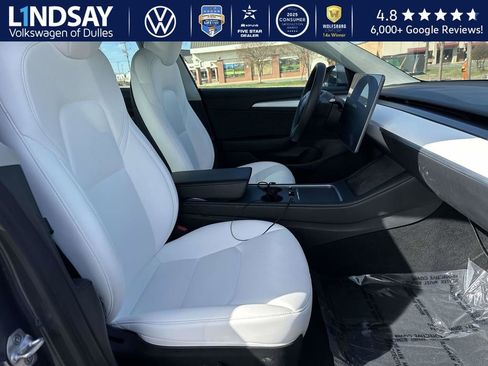 Used 2023 Tesla Model 3 Standard Range image 12