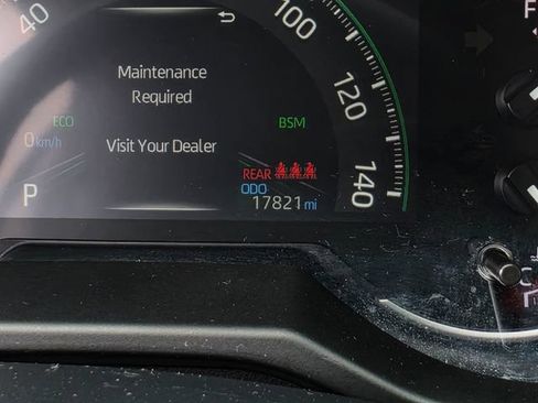 Used 2023 Toyota RAV4 XLE Premium AWD/4WD image 24