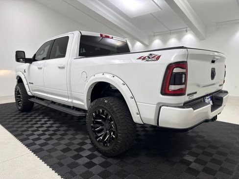 Used 2023 RAM 2500 Big Horn w/ Night Edition AWD/4WD image 5