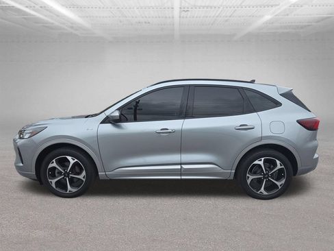 Used 2023 Ford Escape ST-Line Select w/ Tech Pack #2 AWD/4WD image 3